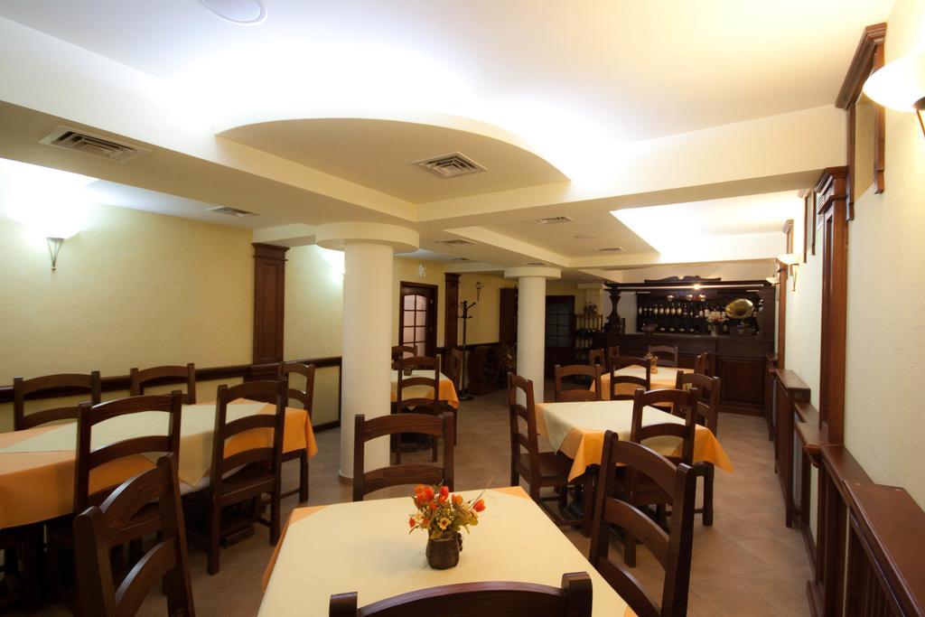 Dor De Munte Hotel Sadova  Bagian luar foto