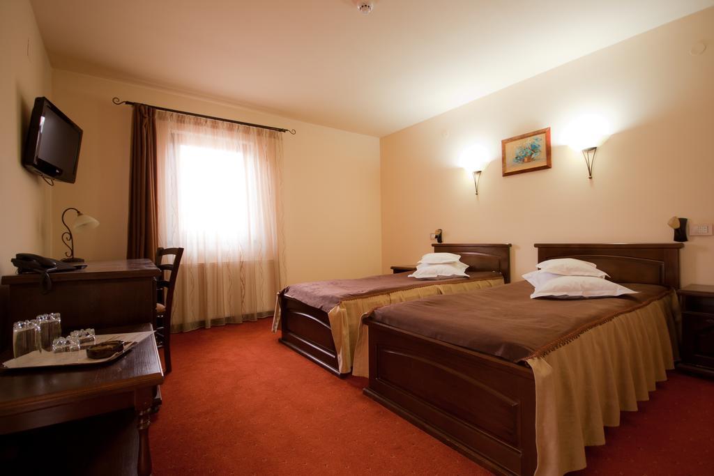 Dor De Munte Hotel Sadova  Bagian luar foto